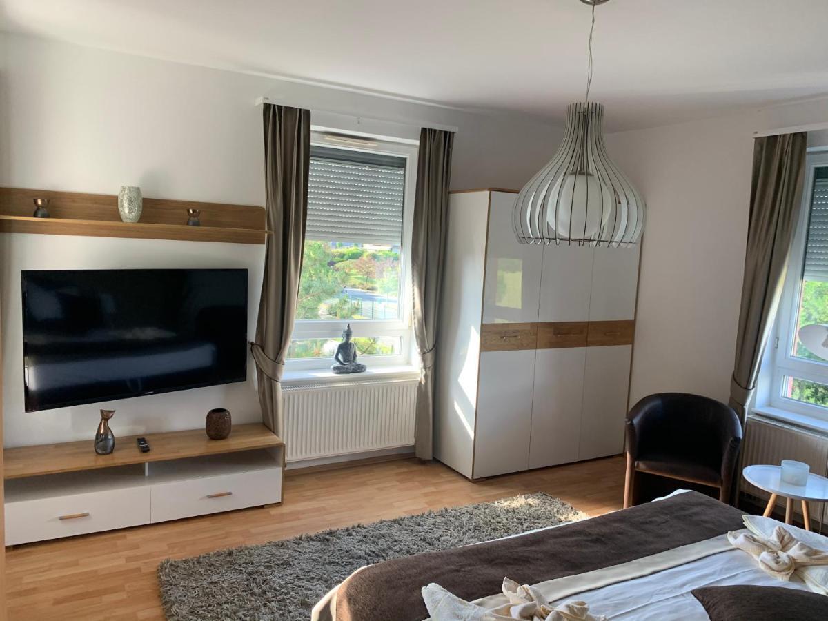 Chance Apartman Buekfuerdo Exterior foto