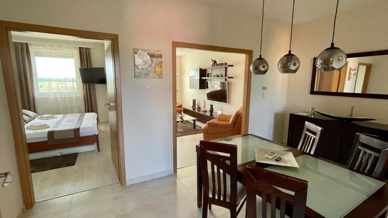 Chance Apartman Buekfuerdo Exterior foto